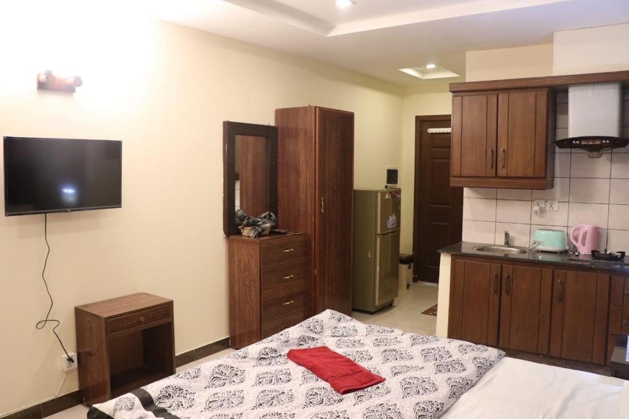 Cozy Studio Apartment In Bahria Town Rawalpindi Exterior photo